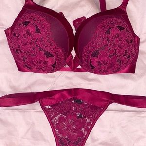 Victoria’s Secret bra and panty set